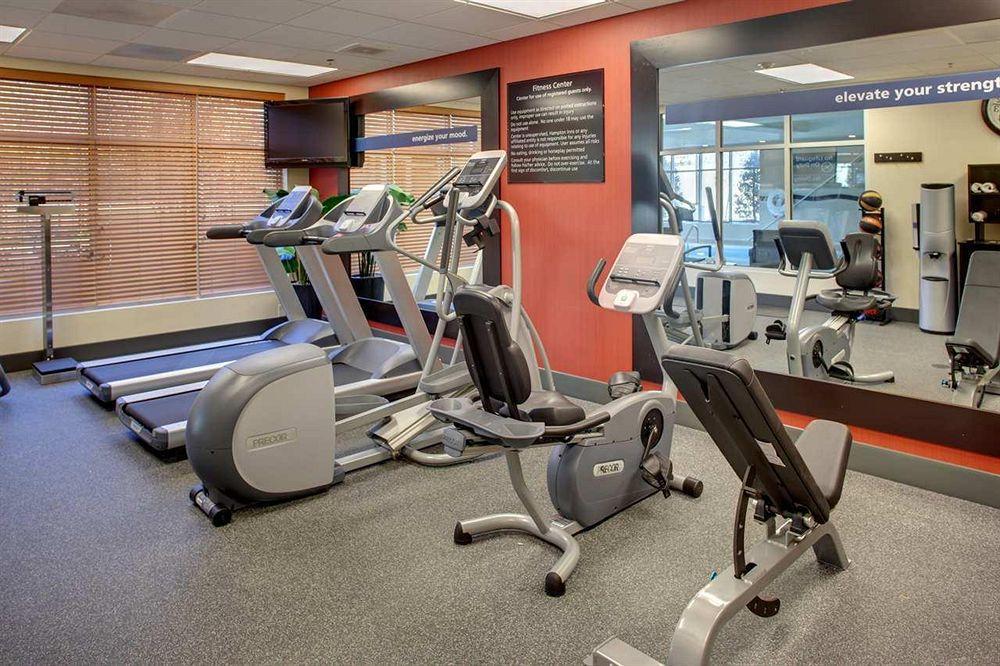 Hampton Inn Petersburg - Southpark Mall Колониал-Хайтс Удобства фото