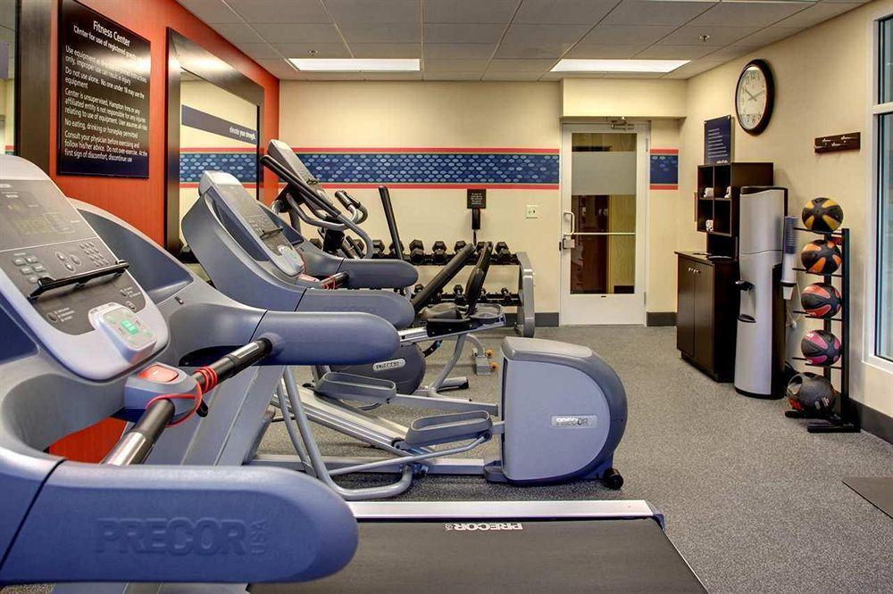 Hampton Inn Petersburg - Southpark Mall Колониал-Хайтс Удобства фото