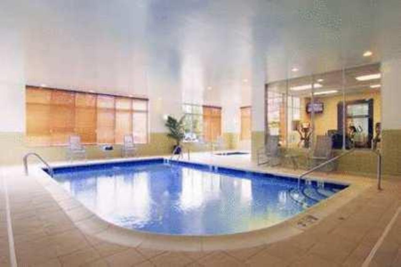 Hampton Inn Petersburg - Southpark Mall Колониал-Хайтс Экстерьер фото