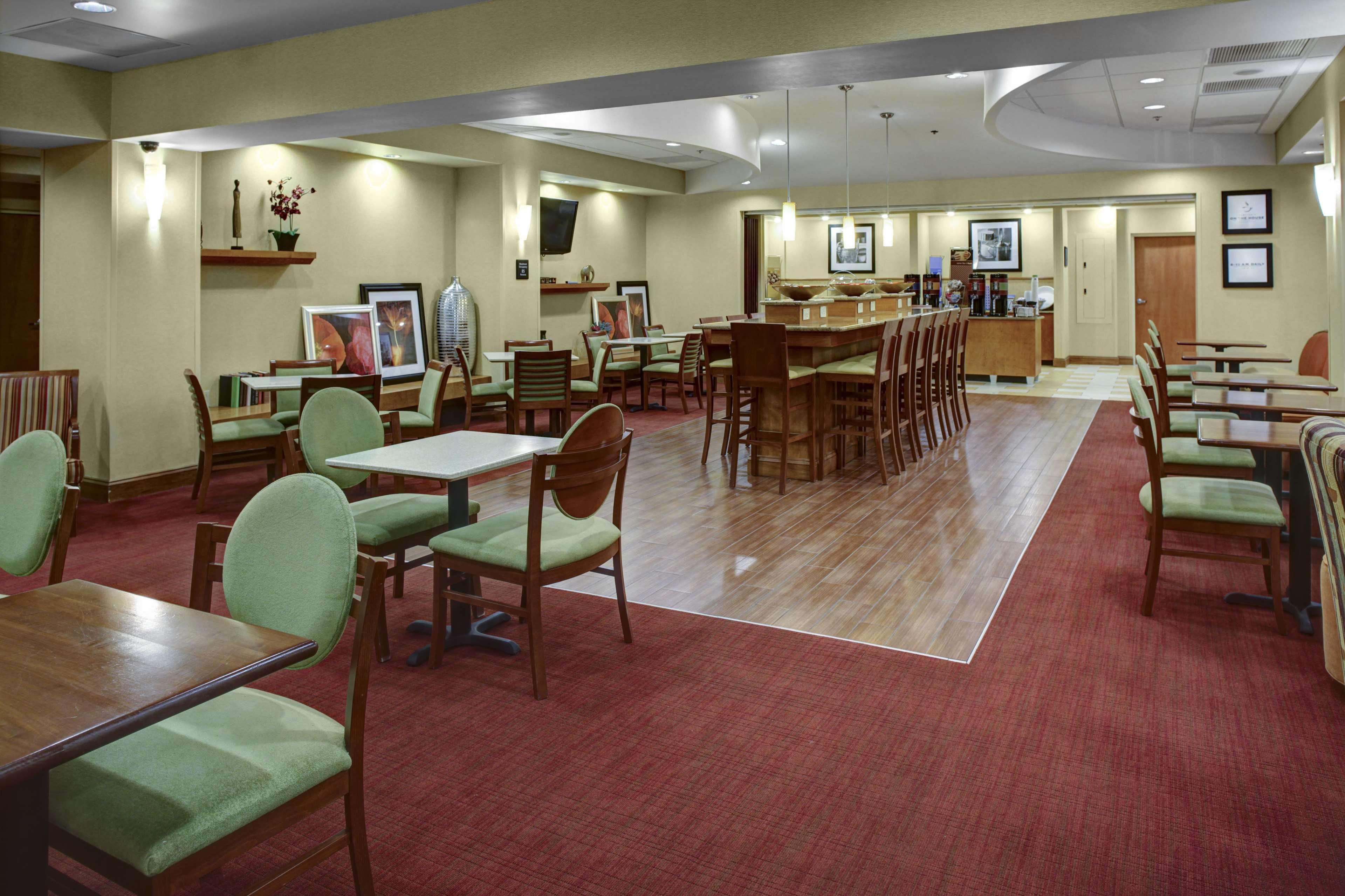 Hampton Inn Petersburg - Southpark Mall Колониал-Хайтс Экстерьер фото