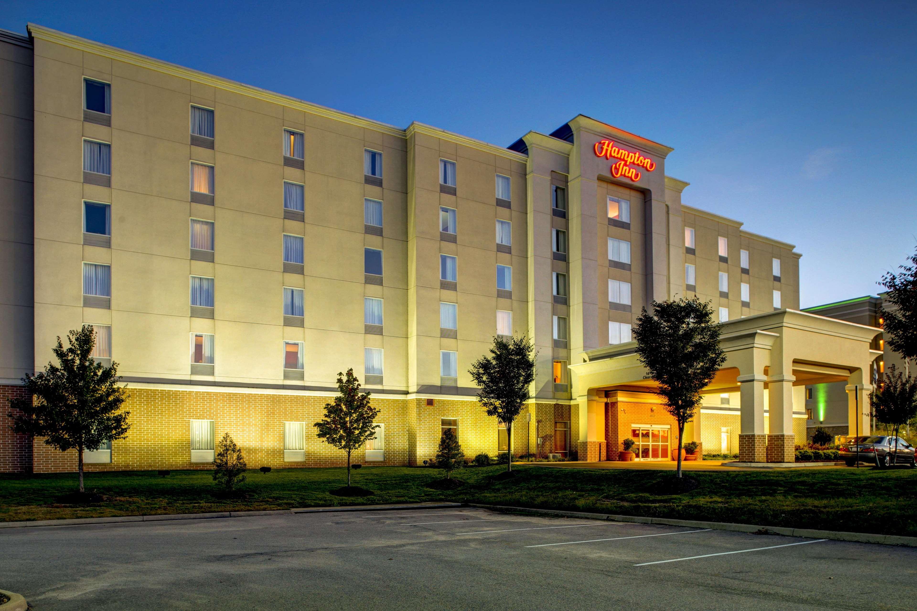 Hampton Inn Petersburg - Southpark Mall Колониал-Хайтс Экстерьер фото