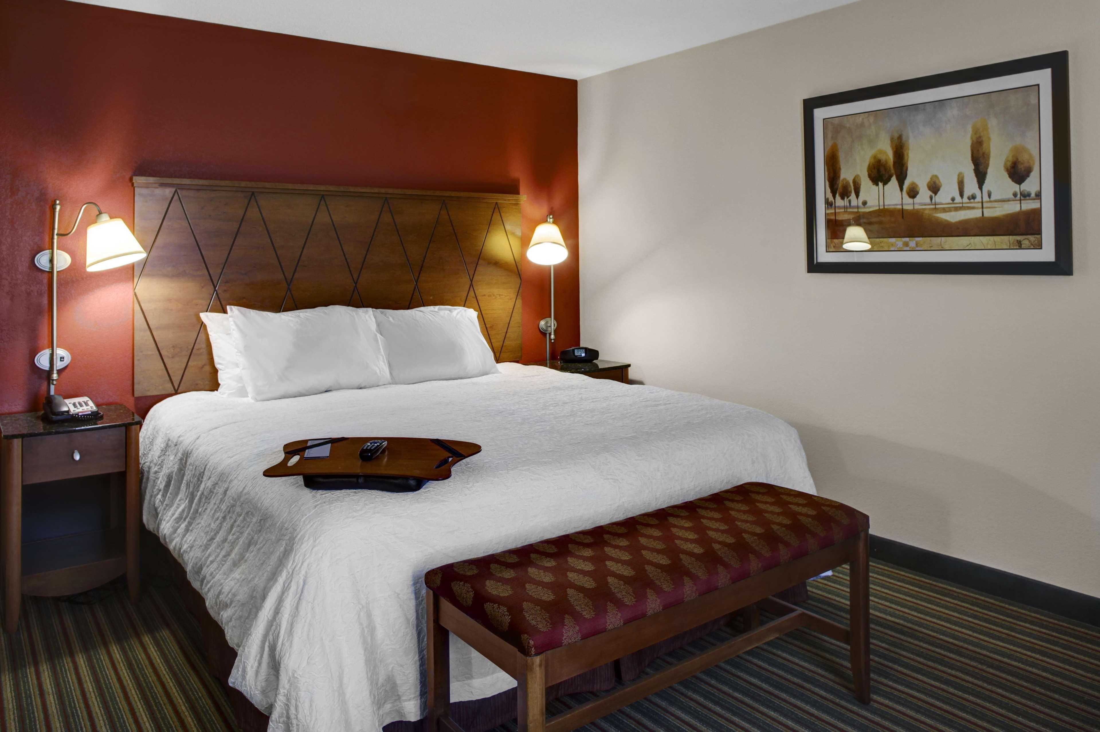 Hampton Inn Petersburg - Southpark Mall Колониал-Хайтс Экстерьер фото